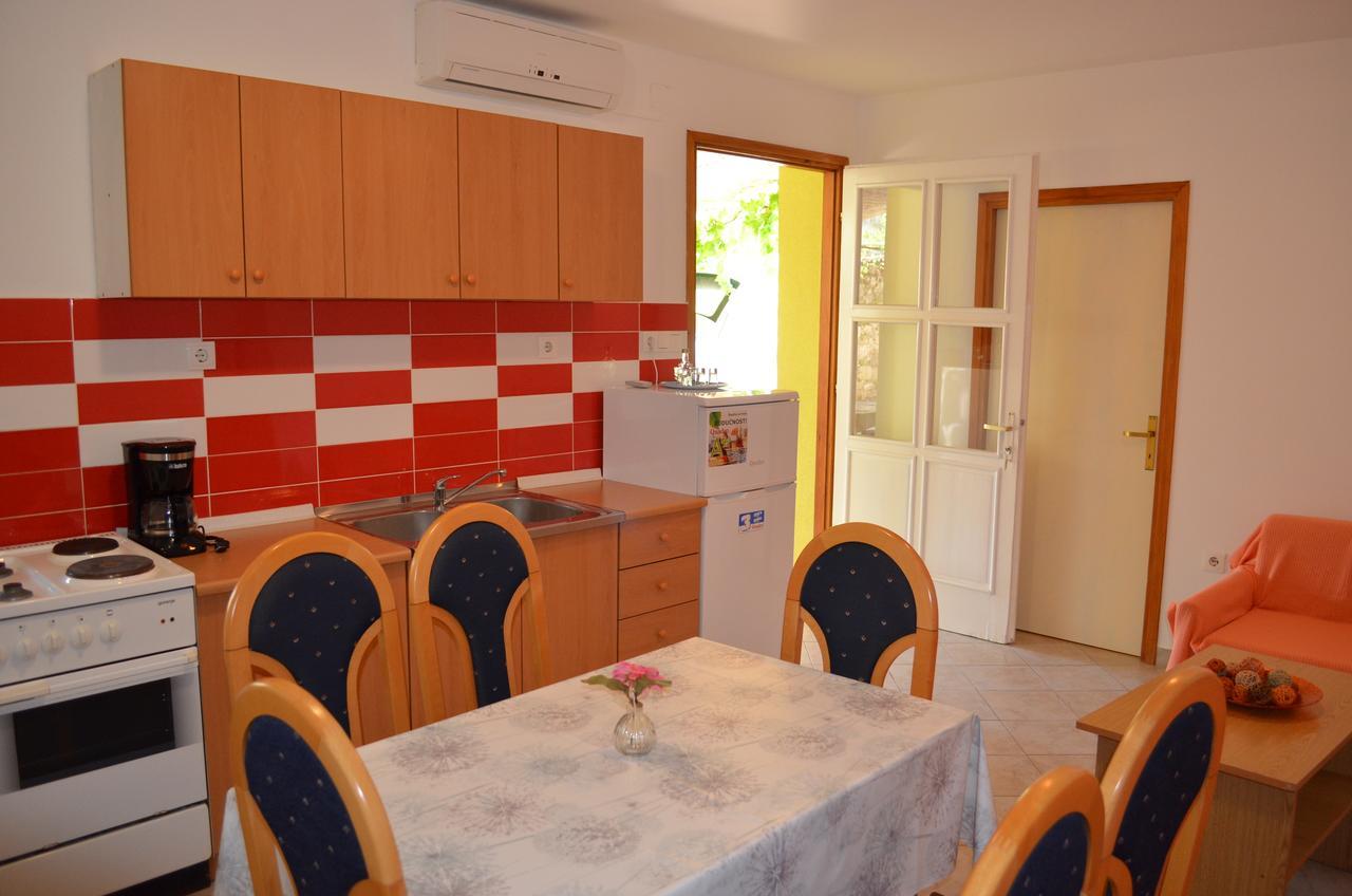 Apartments Petar Draga Bascanska Экстерьер фото