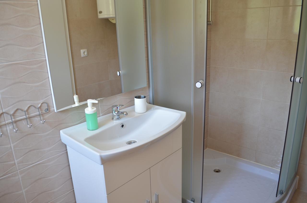 Apartments Petar Draga Bascanska Экстерьер фото