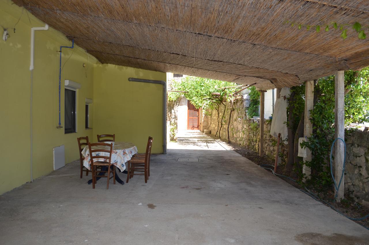 Apartments Petar Draga Bascanska Экстерьер фото