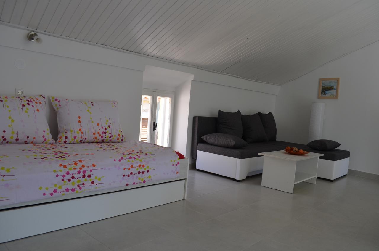 Apartments Petar Draga Bascanska Экстерьер фото